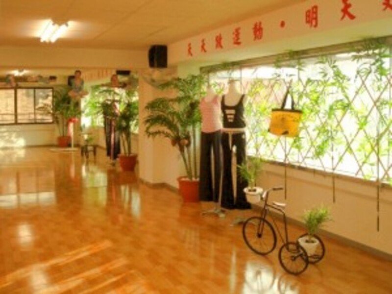 8. 價格透明合理，提供多樣方案